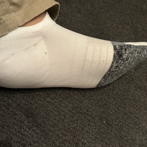COPY - Under Armour White running socks - Picture 5 of 12